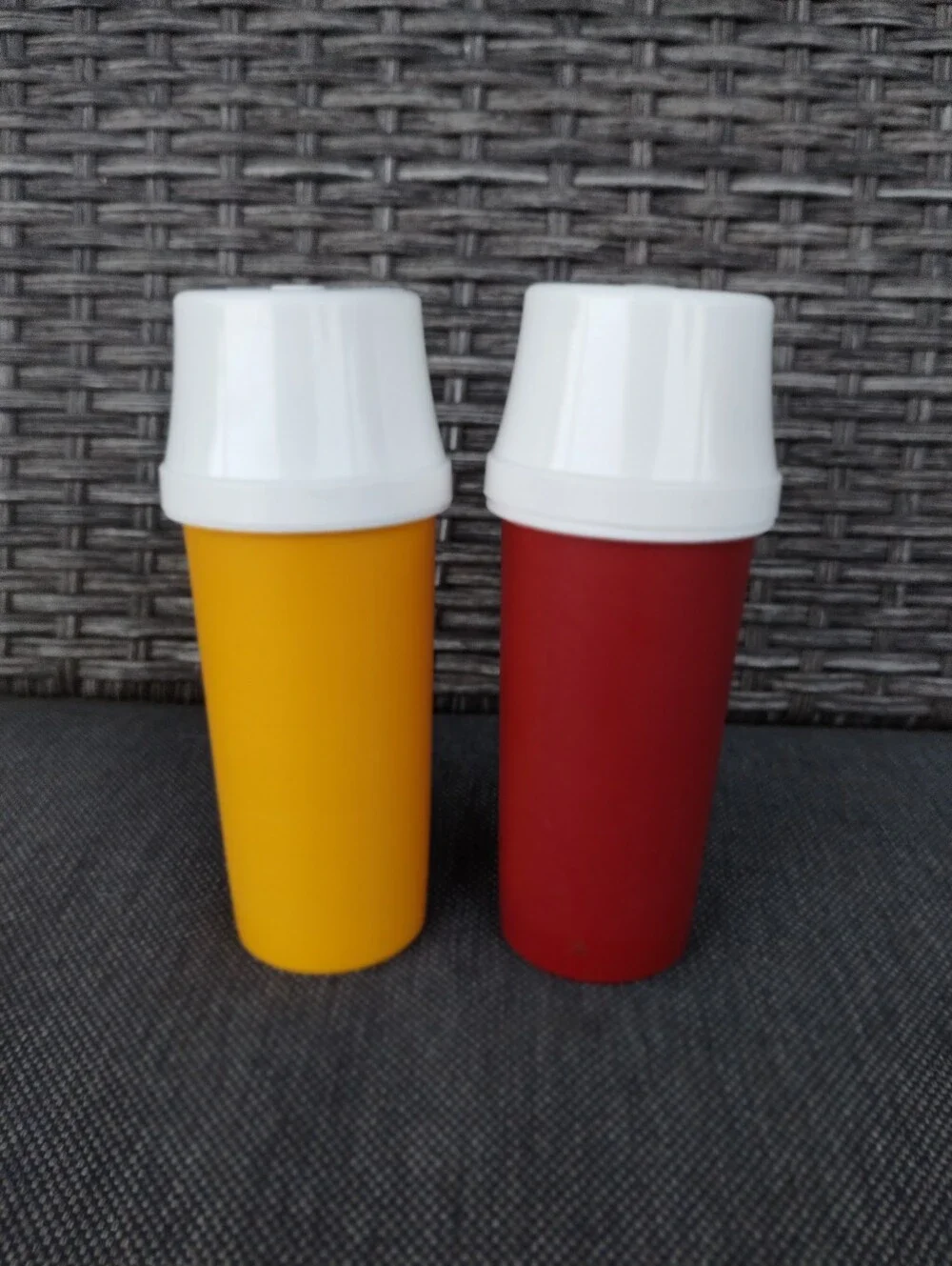 Vintage Tupperware Ketchup Mustard Pump Dispensers Red Yellow Cups Set